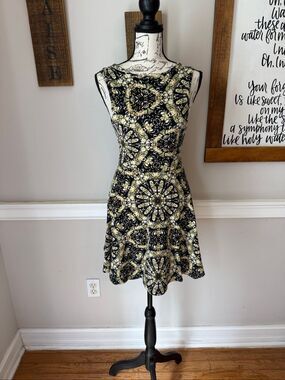 Vans Women’s Sleeveless Floral Fit & Flare Mini Dress Black Gold Size XS